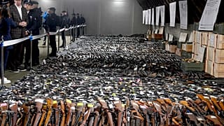 Sırbistan'da 13 bin 500 silah yetkililere teslim edildi