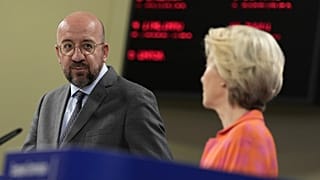 Глава Евросовета Шарль Мишель (слева) и глава Еврокомиссии Урсула фон дер Ляйен (справа)