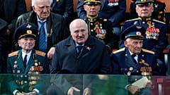 Александр Лукашенко на параде в Москве. 9 мая 2023 года