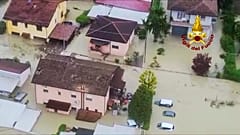 Überschwemmungen nach tagelangen sintflutartigen Regenfällen.