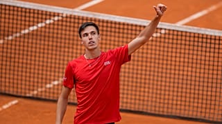 Marozsán Fábián visszafogottan ünnepelt a volt és egyben leendő világelső Carlos Alcaraz legyőzése után 2023. május 15-én.