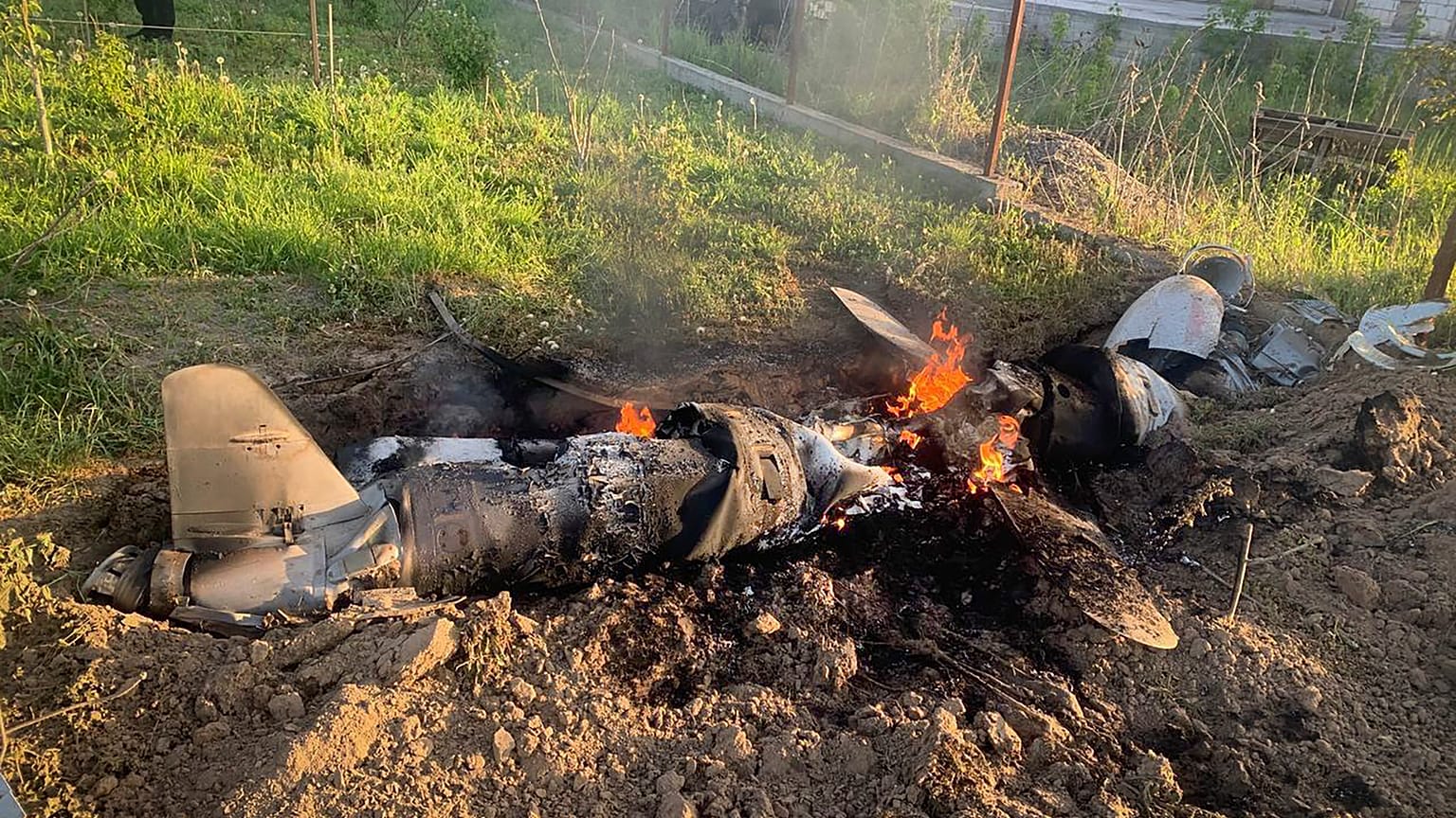 Frammenti di un missile russo, regione di Kiev