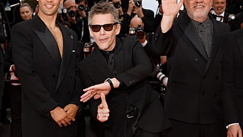 "Shoplifters" director Kore-eda Hirokazu returned to the Cannes Film Festival to premiere his drama "Monster" in competition for the Palme d'Or, Wednesday (17 May 2023).