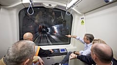 Ο Κυριάκος Μητσοτάκης στο Μετρό Θεσσαλονίκης