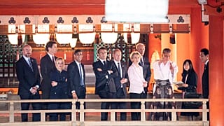 From left, Charles Michel, Justin Trudeau, Giorgia Meloni, Rishi Sunak, Emmanuel Macron, Olaf Scholz, Ursula von der Leyen and Joe Biden  with Fumio Kishida.