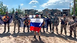 Le chef du groupe paramilitaire russe Wagner, Evgueni Prigojine, à Bakhmout, en Ukraine, samedi 20 mai 2023.