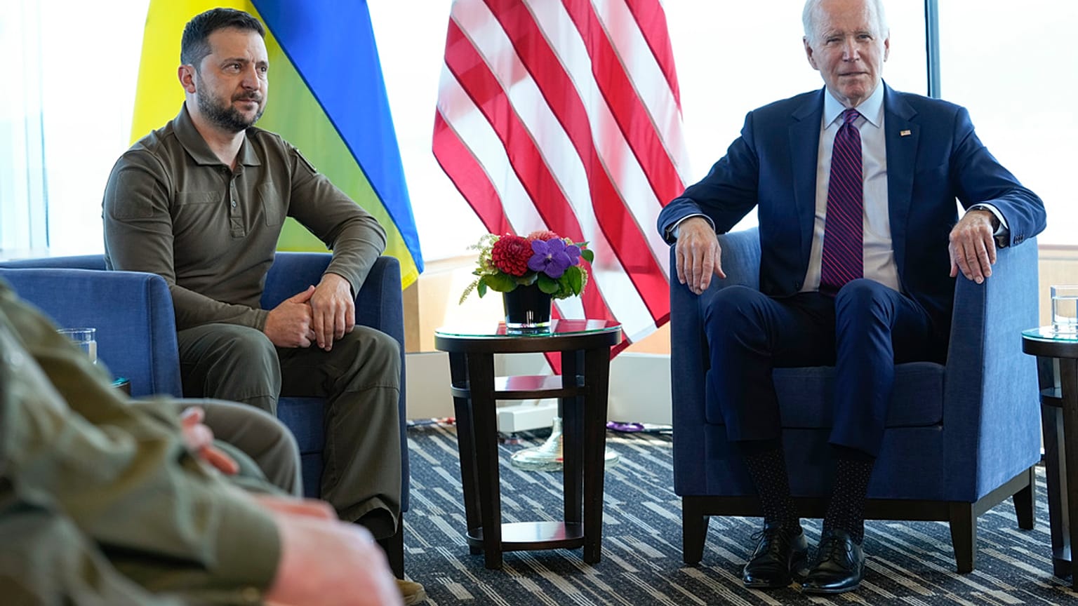ABD Başkanı Joe Biden ve Ukrayna Devlet Başkanı Volodimir Zelenskiy