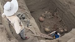 Archaeologists uncover incredible ancient tomb in Peru's Chancay region