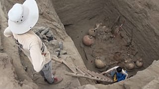 Archaeologists uncover incredible ancient tomb in Peru's Chancay region