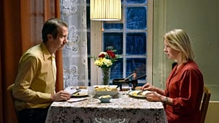 A still from Fallen Leaves by Aki Kaurismäki