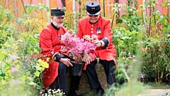 Chelsea Pensioners Billy Knowles and Archie Ferguson at the Flower Show