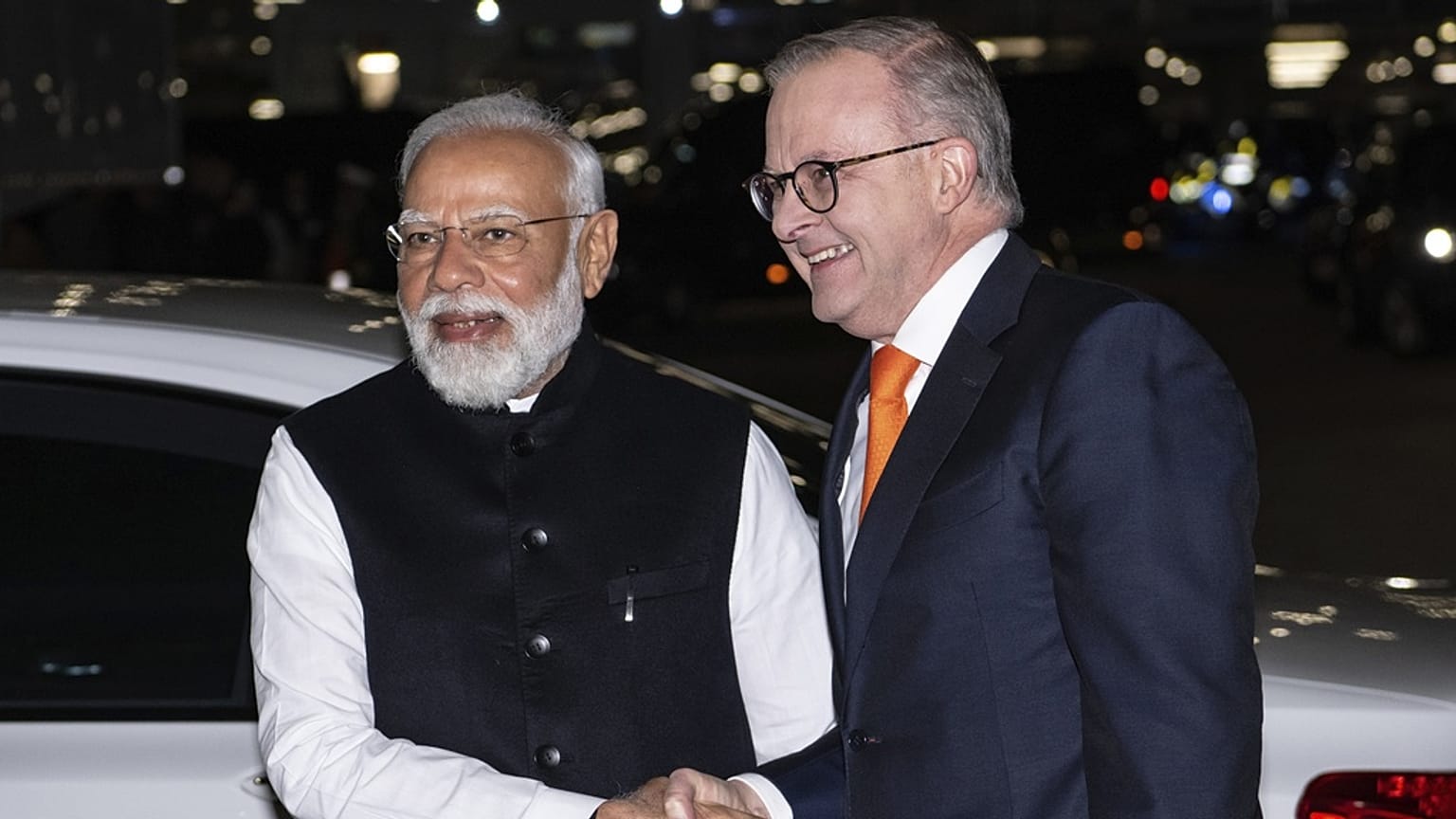 Modi és Albanese