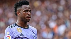 فينيسيوس جونيور لاعب ريال مدريد خلال مباراة الدوري الإسباني بين فالنسيا وريال مدريد في فالنسيا، إسبانيا.