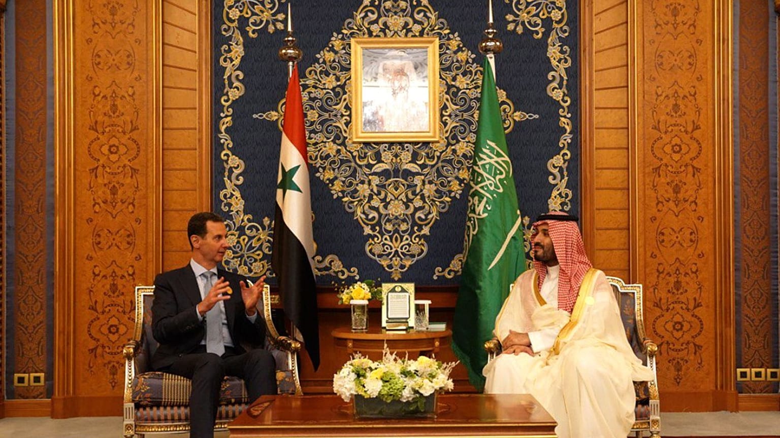 دیدار محمد بن سلمان، ولیعهد عربستان سعودی با بشار اسد، رئیس جمهوری سوریه