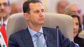 الرئيس السوري بشار الأسد خلال قمة جامعة الدول العربية في جدة، السعودية. 