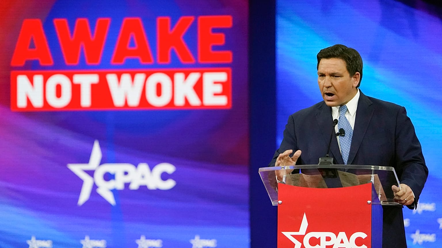 Ron DeSantis egy kampány rendezvényen