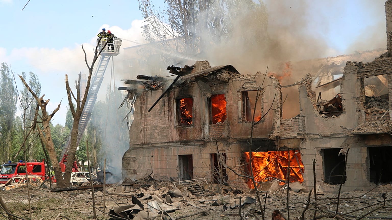 Clínica bombardeada en Dnipro, Ucrania