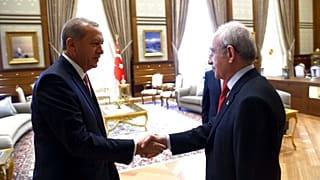 Recep Tayyip Erdoğan (sol), Kemal Kılıçdaroğlu 