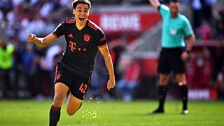 فرحة جمال موسيالا بهدف الفوز