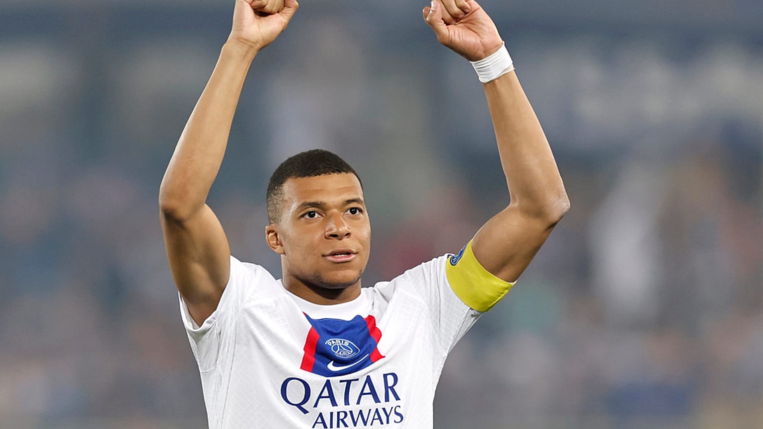 A PSG játékosa, Kylian Mbappe a történelmi győzelem tudatában 