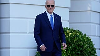 Joe Biden, presidente dos EUA, em frente à Casa Branca.