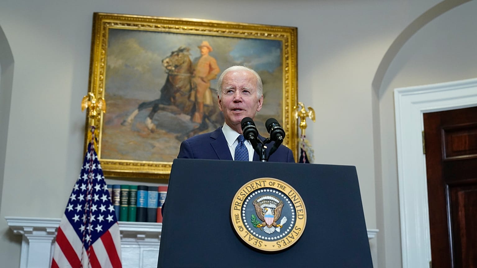 Biden sagte geplante Auslandsreisen ab, um ein Abkommen zu erarbeiten.
