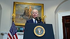 Biden sagte geplante Auslandsreisen ab, um ein Abkommen zu erarbeiten.