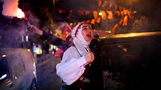 Las calles de Estambul celebran la victoria de Erdogan