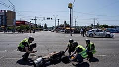 Обломки ракеты в Киеве