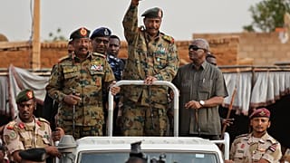 Abdel Fattah al-Burhan en su visita al Jartum.