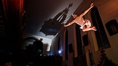 Un spectacle de Pole dance dans la paroisse Saint-Guillaume à Strasbourg