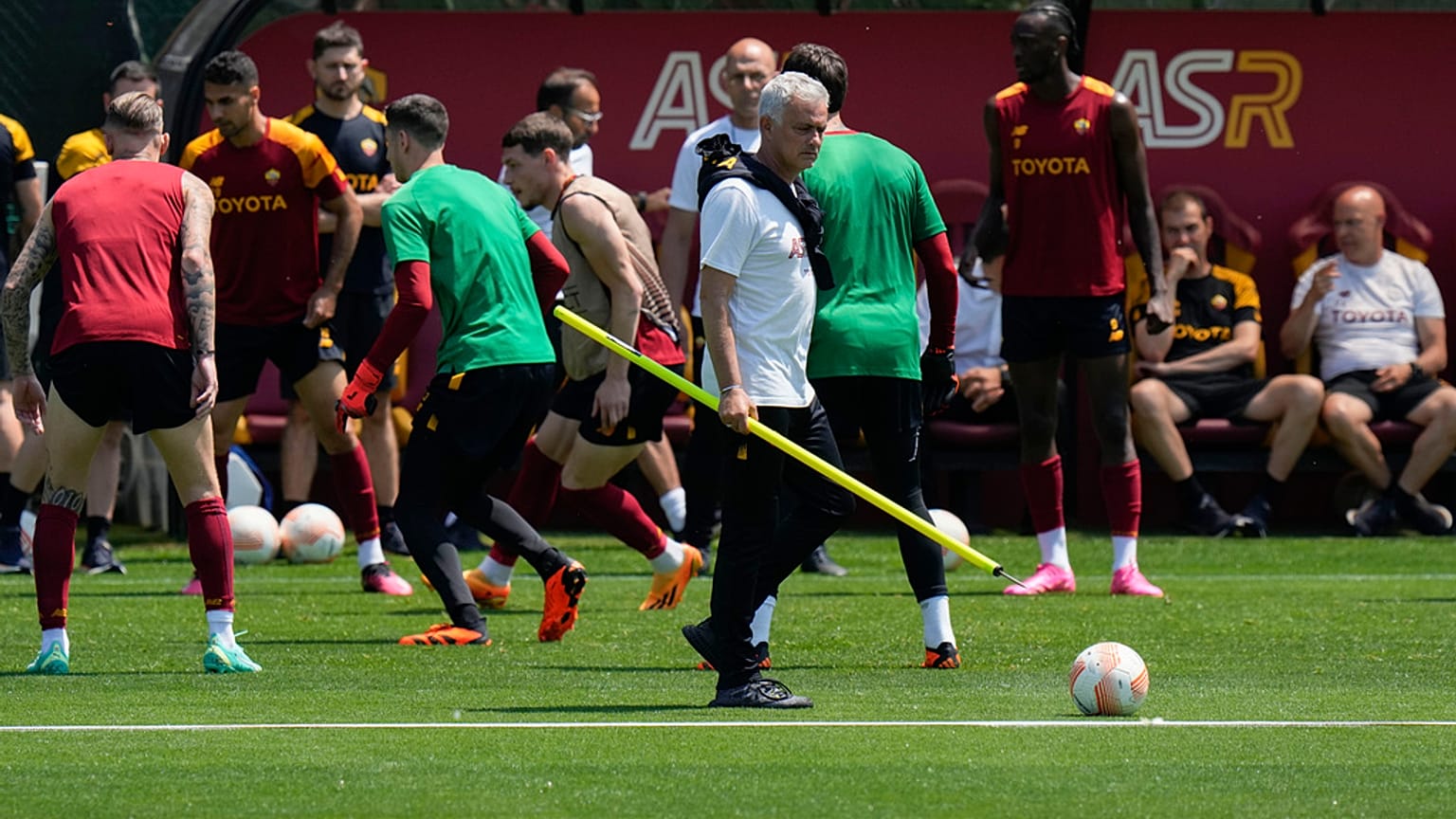 José Mourinho beim Abschlusstraining in Budapest am 30. Mai 2023