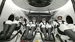 ABD'li uzay şirketi "Axiom Space"in Suudi Arabistanlı astronotların da bulunduğu ikinci ticari uzay mekiği Ax-2, Uluslararası Uzay İstasyonu'ndan dönüş yaptı.