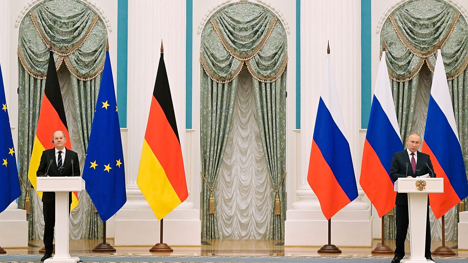 Wladmir Putin und Olaf Scholz in Moskau am 15. Februar 2022