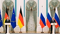 Wladmir Putin und Olaf Scholz in Moskau am 15. Februar 2022