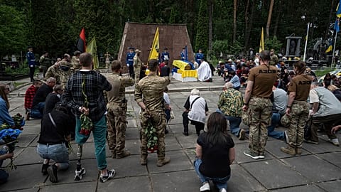 Похороны Владислава Шеломиенко на Аллее славы в Харькове.
