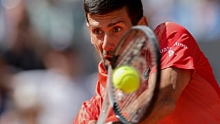 Djokovic a Roland Garros stadionban, Párizsban 2023. május 29-én 