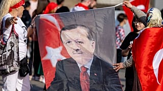 Almanya'da Cumhurbaşkanı Erdoğan'ın seçim zaferini kutlayan Türk göçmenler 