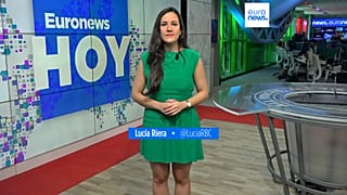 Lucia Riera presenta el informativo diario Euronews Hoy.