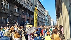 Megtelt a Belügyminisztériumhoz vezető utca
