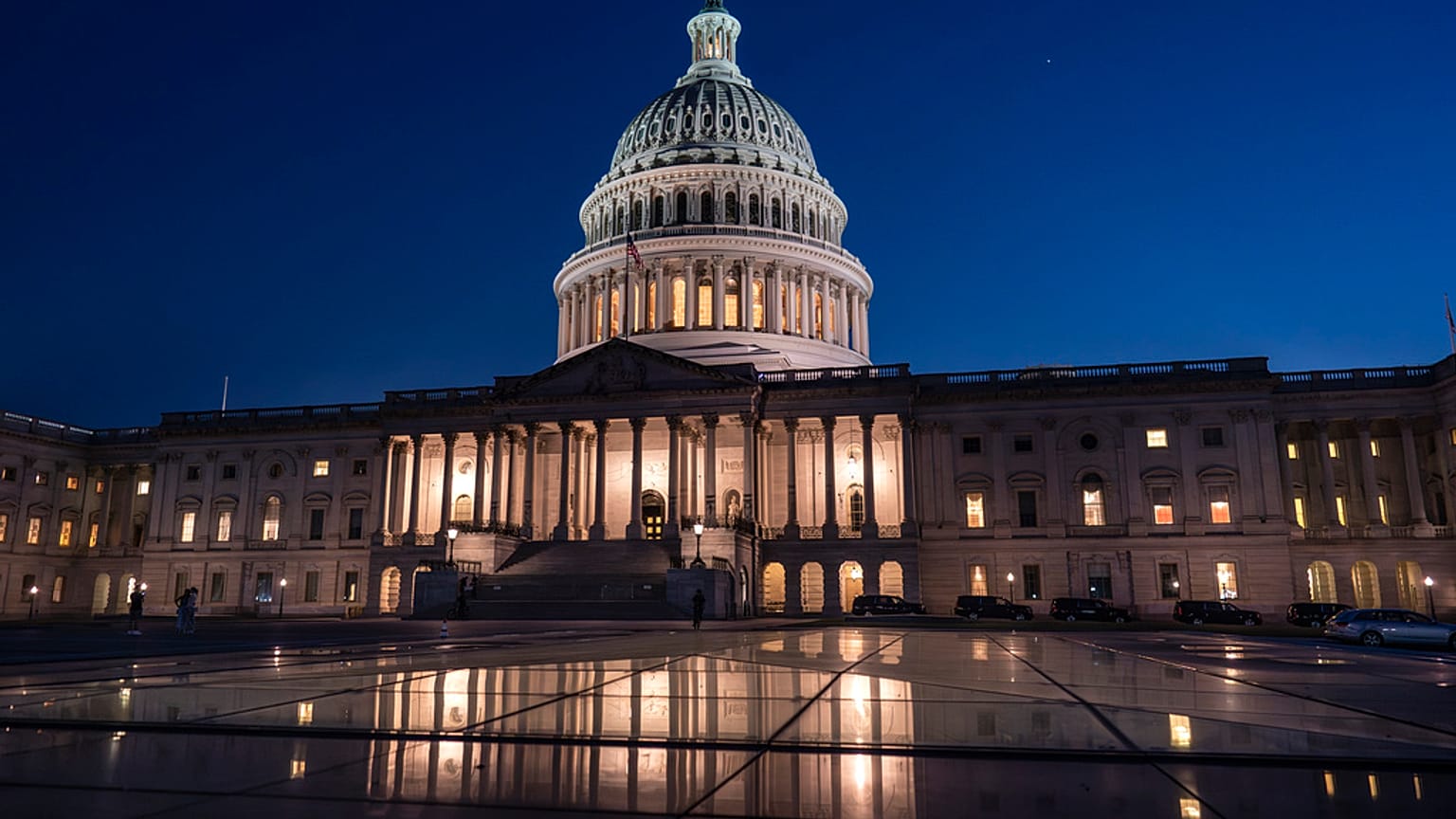  Senators work late into the night as they debate US debt proposals. June 1, 2023