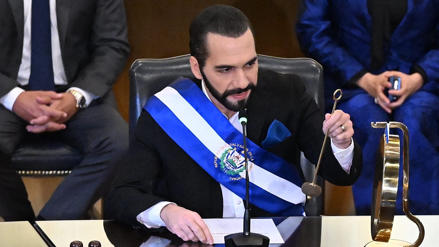 الرئيس السالفادوري نجيب أبو كيلة
