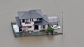 Die Auswirkungen des Taifuns Mawar sind in vielen Teilen Japans deutlich zu spüren gewesen.