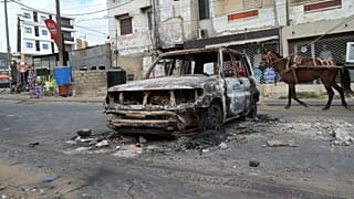 آثار الاشتباكات في السنغال
