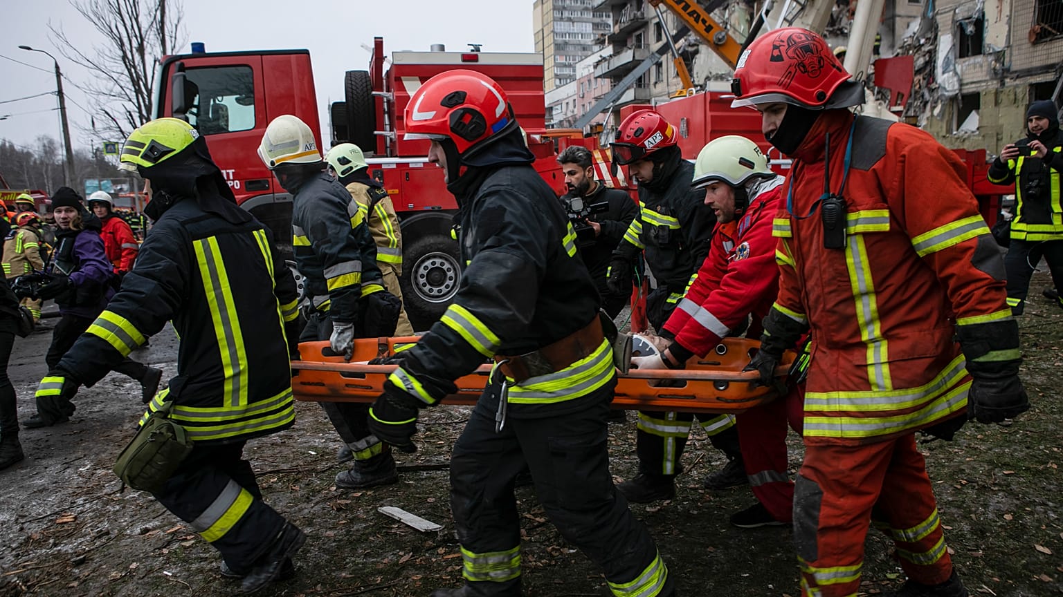 Διασωστικά συνεργεία στην Ουκρανία (Φωτογραφία αρχείου)