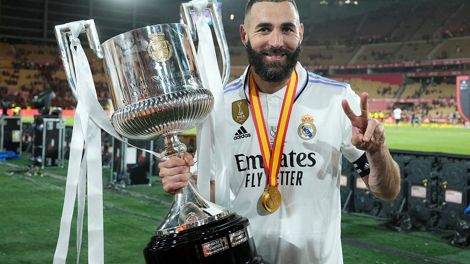 كريم بنزيمة لاعب نادي ريال مدريد الإسباني 