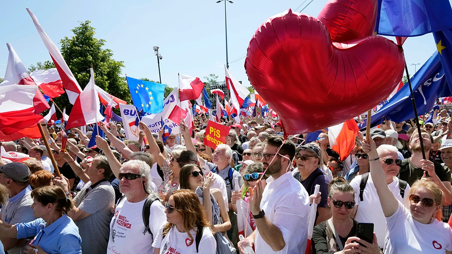Manifestación antigubernamental en Varsovia, Polonia