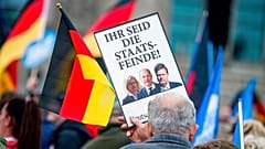 Διαδήλωση AfD: «Εσείς είστε οι εχθροί του κράτους»