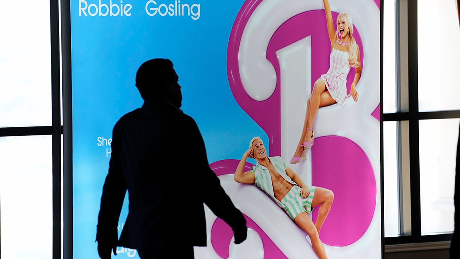 A Barbie-filmet júliusban mutatják be a mozikban