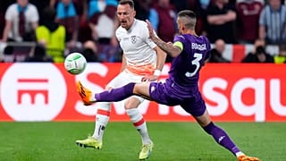 Biraghi, a Fiorentina és Vladimir Coufal, a West Ham United játékosa